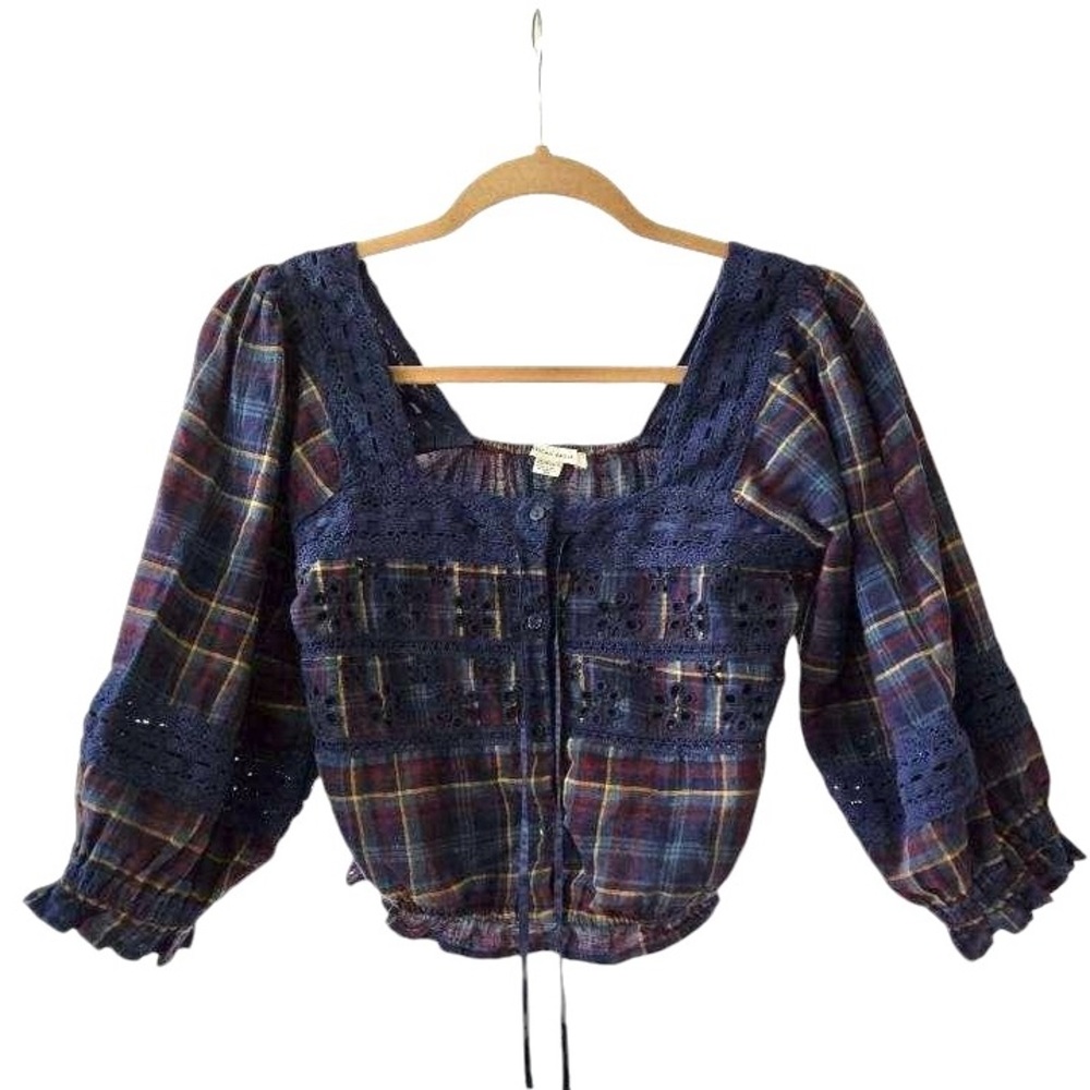 AMERICAN EAGLE | Peasant plaid long sleeve top. Size XS